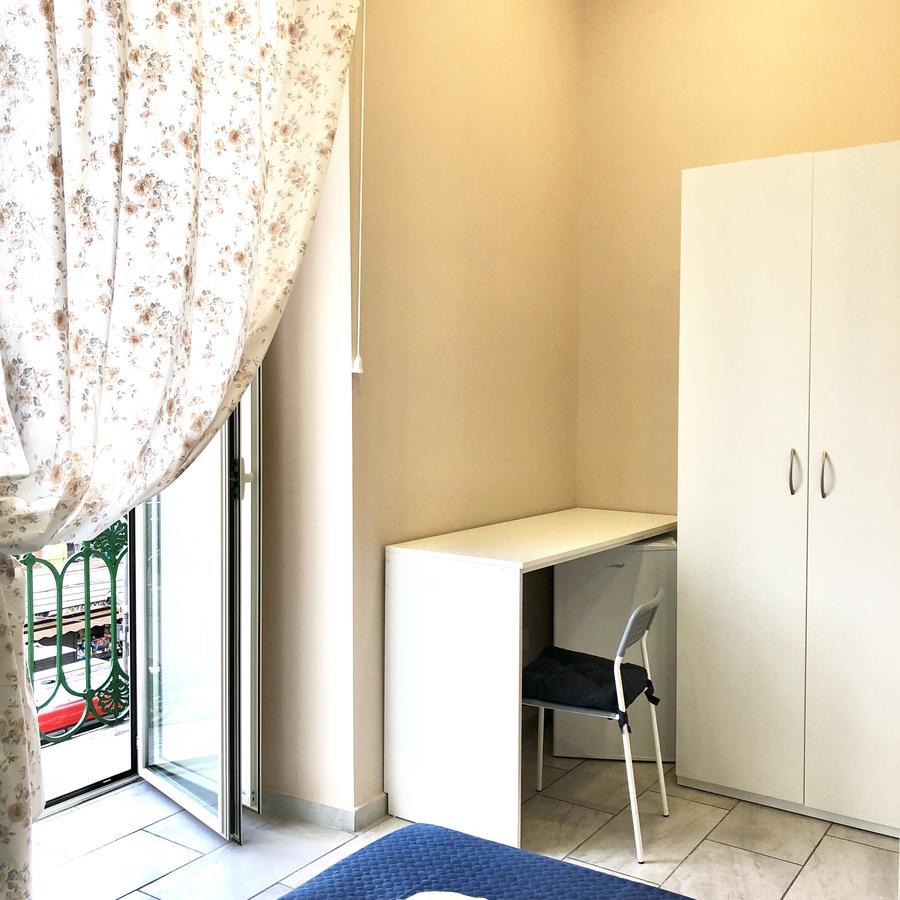 Vesuvius Terminal Bed & Breakfast Наполи Екстериор снимка